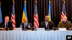 Grupul Ramstein discută vineri următorii pași pentru susținerea Ucrainei.