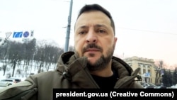 Украинскиот претседател Володимир Зеленски за време на видео обраќање по повод Денот на вооружените сили. Киев, декември, 2023 година.