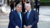 Orbán Viktor miniszterelnök és Josep Borrell, az EU kül- és biztonságpolitikai főképviselője egy EU-csúcson Spanyolországban 2023. október 6-án