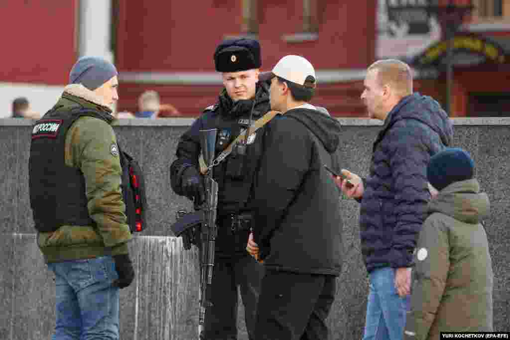 Ответственность за нападение взяла на себя радикальная группировка «Исламское государство»