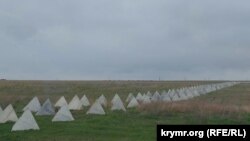 «Зуби тракона», які окупанти розташовують у Криму, ілюстраційне фото