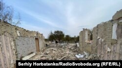 Наслідки ракетного удару армії РФ по Харківській області. Гроза, Харківська область, 6 жовтня 2023 року, фото ілюстративне