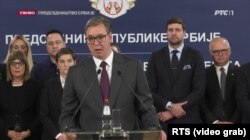 Belgrad, 5 mai: Președintele Aleksandar Vucici a anunțat controale mai stricte asupra armelor din Serbia.