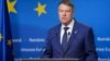  Întrebat dacă România este pregătită pentru orice scenariu ca să sprijine Republica Moldova, Iohannis a spus că „România este nu doar pregătită, este dispusă să sprijine Moldova în orice scenariu.”