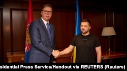 Predsednik Srbije Aleksandar Vučić sa predsednikom Ukrajine Volodimirom Zelenskim na sastanku u Atini, 21. avgust 2023. 