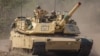 Un tanc M1A2 Abrams în timpul exercițiului „Anakonda23” de la Nowa Deba, în Polonia, pe 14 mai 2023.
