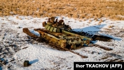 Знищений раніше українськими військовими танк армії РФ на Харківщині, 22 лютого 2023 року 