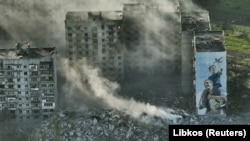 Будинки у Бахмуті, пошкоджені обстрілами армії РФ, 26 квітня 2023 року