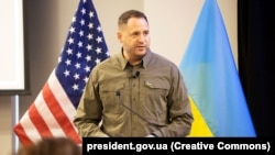 За словами Єрмака, забезпечити режим тиші має незалежна та дієва система моніторингу за участі українських партнерів