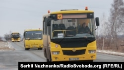 Колона автобусів для евакуації, Київщина, 13 березня 2022 року