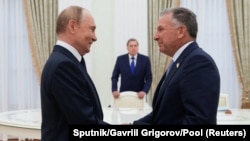 V.Putin və S.Uitkoff