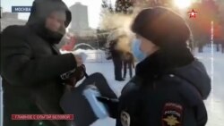 Békés teázgatás: az orosz tévé kedves testőrökként mutatja be a rendőröket