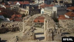 Mostar, ruševine Saborne crkve Svete Trojice, Foto: Tina Jelin
