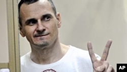 Олег Сенцов від 14 травня голодує в російській колонії, вимагаючи звільнити українських політв'язнів, яких утримує Росія