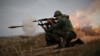 Rezervistët e separatistëve në lindje të Ukrainës duke u trajnuar në afërsi të qytetit Luhansk. 23 shtator 2021.