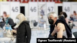 Një qendër vaksinimi në Shkup të Maqedonisë së Veriut. 