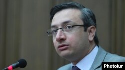 Armenia -- Gevorg Gorgisian of the opposition Bright Armenia Party at a news conference in Yerevan, May 13, 2019.