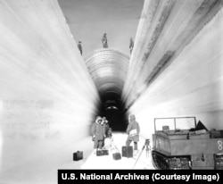 O fotografie de la Camp Century, locul de desfășurare a proiectului secret Iceworm în Groenlanda în 1960.