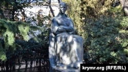Пам'ятник Лесі Українці в Ялті