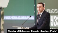 По словам Ираклия Гарибашвили, у оппозиции «не хватило смелости и мудрости отказаться от совершенно необоснованных претензий и подписать документ», и теперь время разговоров прошло