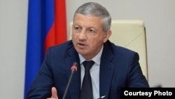 Вячеслав Битаров указывает на местных маргиналов левого толка, участников движения «СССР жив»