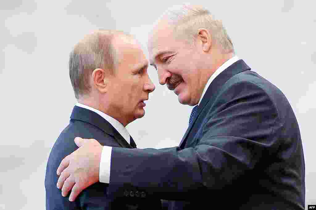 Орусиянын жана Беларустун президенттери.