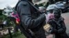 Пам'ятник «зеленим чоловічкам» в окупованому Сімферополі