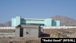 Тажикстандын Хожент шаарындагы абак. Сүрөт 8-ноябрда тартылган. 