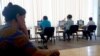 В Лебапе многие люди, плохо говорящие по-английски, пользуются услугами визовых и переводческих центров для оформления заявлений. (Иллюстративное фото)