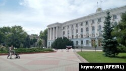 Здание Совмина в Симферополе