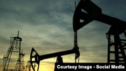 Ціна коливається поблизу позначки 72 долари за барель Brent 