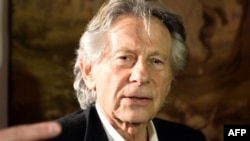 Regizorul Roman Polanski, în vârstă de 84 de ani, acuzat iarăși de un vechi viol.