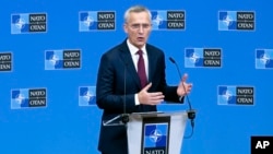 „Războiul din Ucraina a devenit o bătălie a muniției”, a declarat secretarul general al NATO, Jens Stoltenberg.
