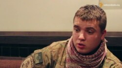 «Ми в туалет ходили на колінах і їли поменше їжі» – «кіборг» Олексій