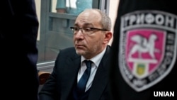 Лікарі оцінюють його стан як стабільно важкий, повідомив речник міської ради