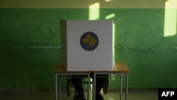 Një vendvotim në Graçanicë, afër Prishtinës.
