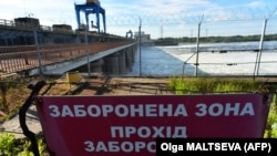 Каховська ГЕС і автомобільний міст біля неї, 20 травня 2022 року
