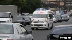 Շտապօգնության մեքենա Երևանում, արխիվ