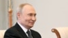 Путин утвердил штрафы за поиск экстремистских материалов
