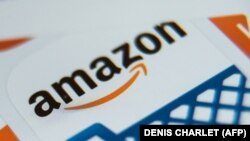 Логотип Amazon, фото ілюстративне