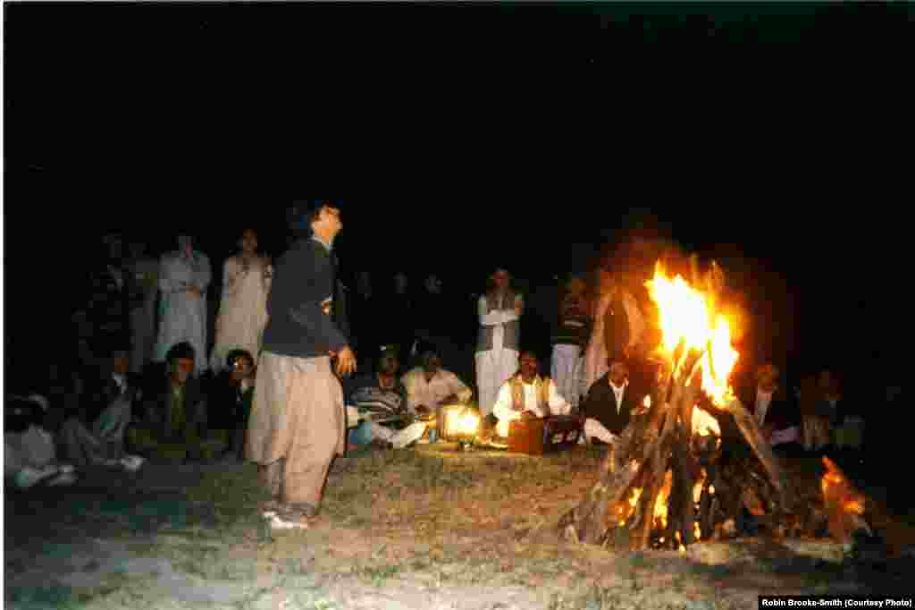 د کالج زده کوونکو اور ورته بل کړی