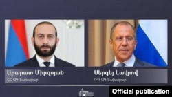 Министр иностранных дел Армении Арарат Мирзоян (слева) и глава МИД России Сергей Лавров
