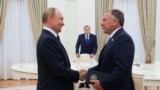 Emisarul lui Donald Trump Steve Witkoff a fost primit miercuri la Moscova de preşedintele rus Vladimir Putin.