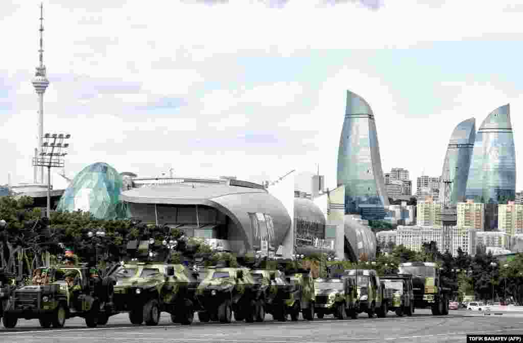 Воена парада во Багку, главниот град на Азербејџан.