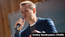 Політика відвезли до відділу МВС в Данилівському районі Москви