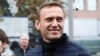 З кінця лютого Навальний перебуває у виправній колонії в Покрові Володимирської області Росії. За словами його соратників, у результаті в політика погіршилося здоров’я, почалися сильні болі в спині і нозі