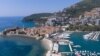 Budva, Crna Gora, tu je najviše ruskih državljana koji su prijavljeni kao turisti, a tokom sezone mogu bez vize boraviti u Crnoj Gori do 90 dana. Van sezone je taj rok do mjesec, ali se može obnavljati izlaskom iz zemlje i ponovnim ulaskom, bez ograničenja. 