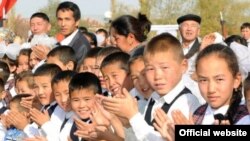1-сентябрда мектепке шашкан балдар аз болобу?