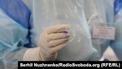На сьогодні до листа очікування вакцинації від COVID-19 записались 683 456 людей