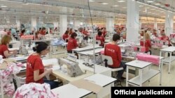 Armenia - Workers at a textile factory in Yerevan, 20Mar2017.